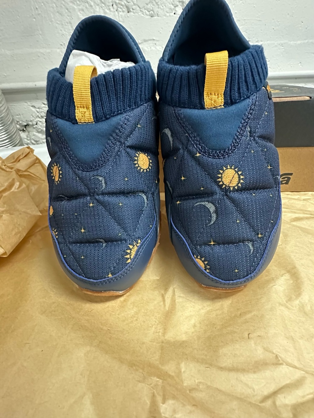 Teva Ember NWT & box.  Navy sun and moon.  5 - unisex, adult or large kid